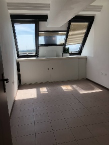 Foto Ufficio a Pisa Ospedaletto di 80 m² con 3 locali in affitto