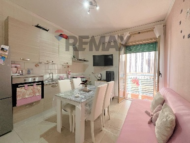 Foto Appartamento in Via Abate Desiderio 45, Napoli Secondigliano di 90 m²
