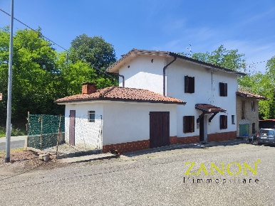 Foto Case semi ndipendenti in Via A. Pelicon, Savogna d'Isonzo di 100 m²