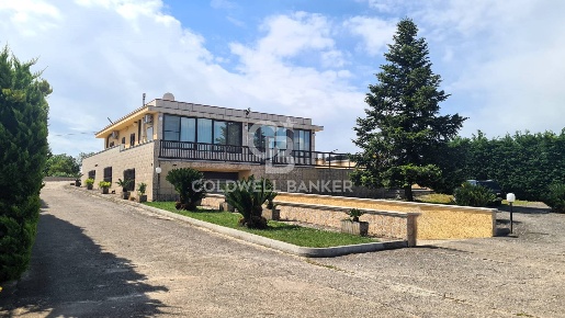 Foto Villa unifamiliare in Strada Massafra Zona F 157, Martina Franca