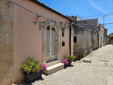 Foto Casa indipendente in VIA GORGIA 37, Palazzolo Acreide Centro di 37 m²