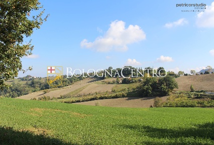 Foto Casa indipendente in Via Castello, Monte San Pietro di 208 m²