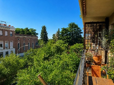 Foto Appartamento in Via Talamone, Roma San Giovanni di 127 m² con 5 locali
