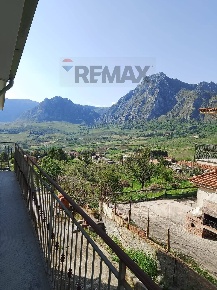 Foto Case semi ndipendenti in SP 20 KM 9 9, Monreale Ginestra di 183 m²