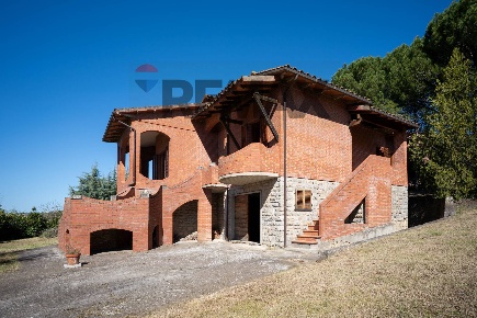 Foto Villa unifamiliare in Via Belvedere 45, Asciano Centro di 295 m²