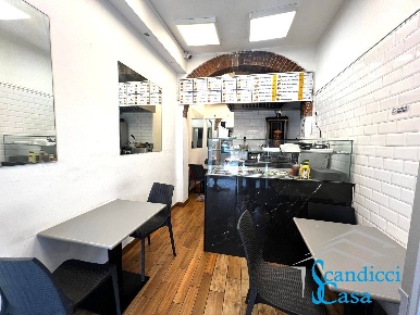 Foto Attività commerciale in Piazza Piave, Scandicci di 30 m² con 2 locali