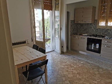 Foto Appartamento in Via Pasubio 61, Bologna Saffi di 85 m² con 4 locali