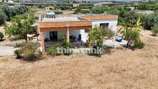 Foto Villa unifamiliare in Contrata Laufi, Noto Centro di 75 m² in vendita