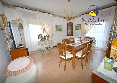 Foto Appartamento a Monsampolo del Tronto di 130 m² con 5 locali in vendita