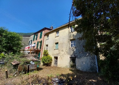 Foto Villa singola a Avegno Avegno Chiesa di 167 m² con 9 locali in vendita