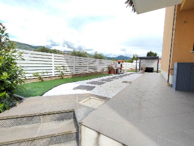 Foto Appartamento a Castelnuovo Magra Colombiera Molicciara di 85 m²