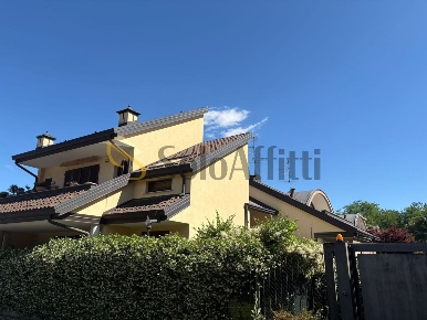Foto Appartamento in Via Giovanni Agusta 425, Samarate Cascina Costa