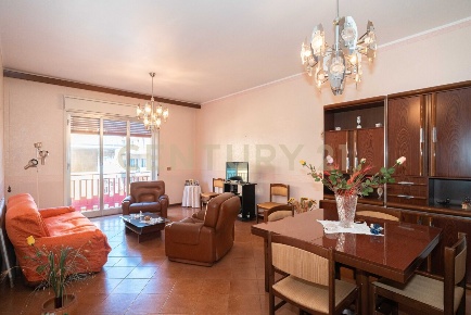 Foto Appartamento in Via I Retta di Ponente 200, Belpasso Centro di 138 m²