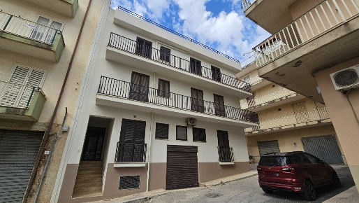 Foto Appartamento in Via Enrico Berlinguer, Scicli Centro di 90 m²