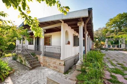 Foto Villa unifamiliare in Via Tuscolana 447, Grottaferrata Molara