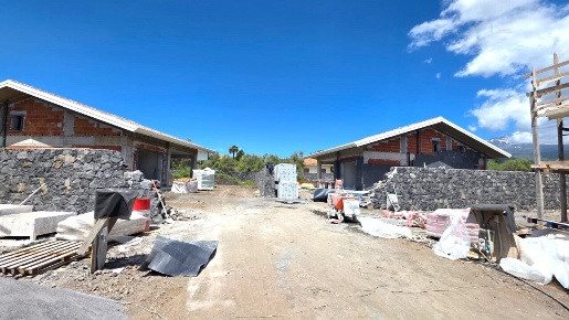 Foto Villa unifamiliare a Pedara Centro di 160 m² con 7 locali in vendita