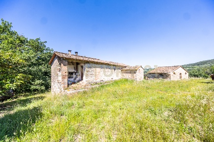Foto Casale in Via Tiberina 384, Narni Taizzano di 90 m² in vendita