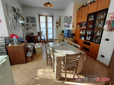 Foto Appartamento a Colle di Val d'Elsa Colle Bassa, Via Gramsci di 75 m²
