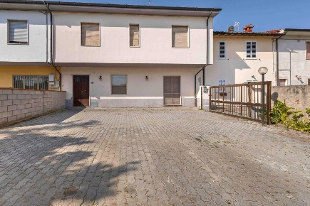 Foto Casa indipendente a Cascina San Frediano Sud - San Lorenzo a Pagnatico