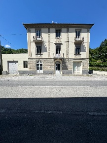 Foto Appartamento a Pescaglia Piegaio Basso di 90 m² con 4 locali