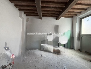Foto Appartamento a Poggio a Caiano Centro di 100 m² con 4 locali