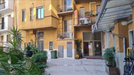 Foto Appartamento a Milano Carrobbio di 96 m² con 4 locali in vendita