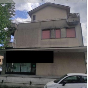 Foto Appartamento a Ivrea di 85 m² con 4 locali in vendita