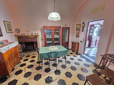 Foto Casa indipendente a Vicopisano Uliveto Terme di 330 m² con 14 locali