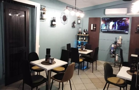 Foto Bar a Carrara Avenza di 100 m² con 3 locali in vendita