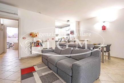 Foto Appartamento a Pontedera Gello, Pardossi di 124 m² con 5 locali
