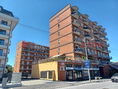 Foto Appartamento in Via Buonarroti 40, Gallarate Madonna in Campagna