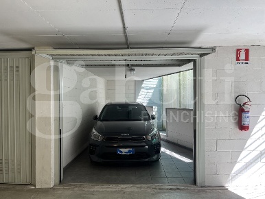 Foto Box in Via San DonÃ, Venezia Carpenedo - Bissuola di 16 m² in vendita