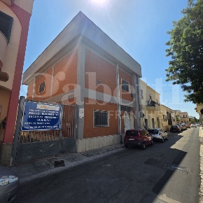 Foto Ufficio in Via poste 41, Matino Centro di 250 m² con 5 locali