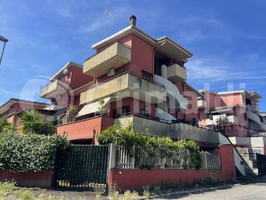 Foto Appartamento in Via Caravaggio 54, Fonte Nuova Tor Lupara di 90 m²