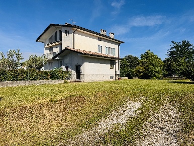 Foto Appartamento in via del bon 402 Udine, Udine Via del Bon di 185 m²