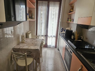 Foto Appartamento in via Torelli, Perugia di 90 m² con 4 locali in affitto
