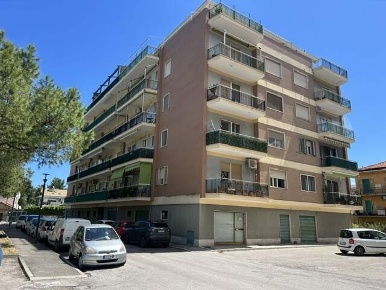 Foto Appartamento in VIA CORRIDONI 98, Pescara di 132 m² con 5 locali