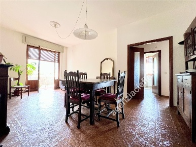 Foto Appartamento a Massa Marina di Massa Centro di 75 m² con 4 locali