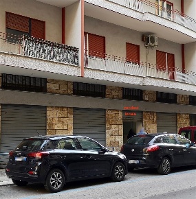 Foto Locale commerciale a Bari di 34 m² con 1 locali in vendita