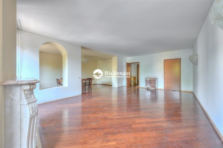 Foto Appartamento a Brescia di 201 m² con 8 locali in vendita
