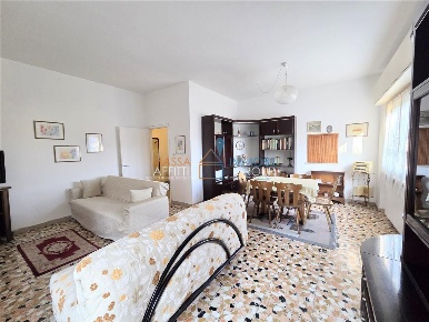 Foto Appartamento in Via Bagnone 17, Massa Marina di Massa Centro di 120 m²