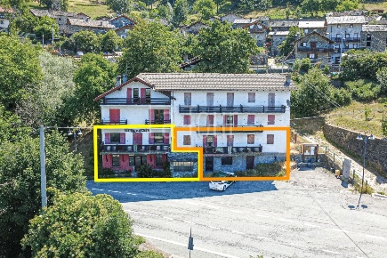 Foto Appartamento in Localita' Salirod, Saint-Vincent di 290 m² in vendita