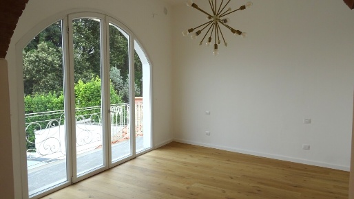 Foto Appartamento in Via dei Berti, Signa Centro di 107 m² con 4 locali