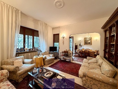 Foto Appartamento in Via Stefano Turr, Firenze Campo di Marte di 160 m²