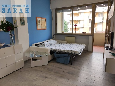 Foto Appartamento in Via Maroncelli, Viareggio di 80 m² con 4 locali