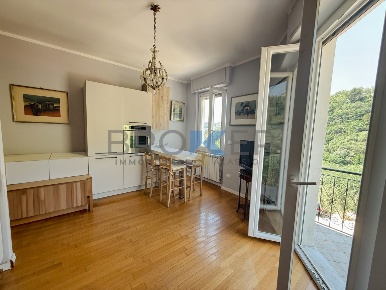 Foto Appartamento in Via Leonpancaldo 82, Alassio Moglio di 61 m²