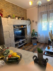 Foto Appartamento a Castelnuovo Magra Colombiera Molicciara di 80 m²