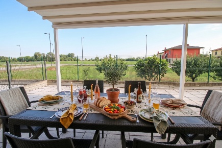 Foto Appartamento in Via Don Giulio 431, Pozzoleone di 141 m² con 54 locali