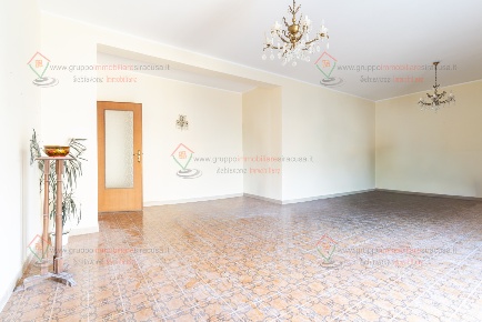 Foto Appartamento a Siracusa Grottasanta - Tunisi di 179 m² con 6 locali