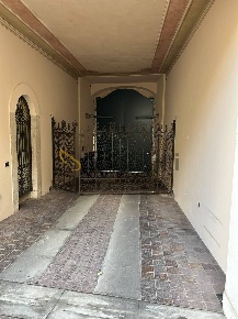 Foto Posti auto in Via San Martino della Battaglia 12, Brescia di 18 m²